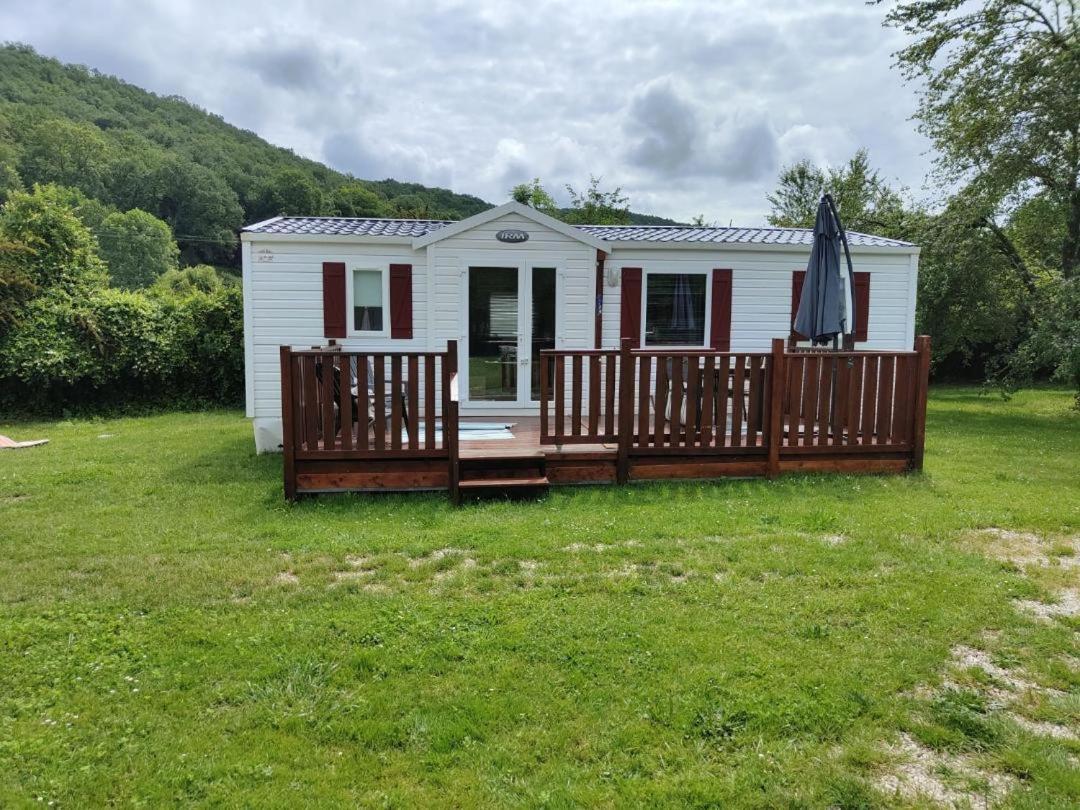 Les chalets Salinéens Salies-du-Salat Exterior foto
